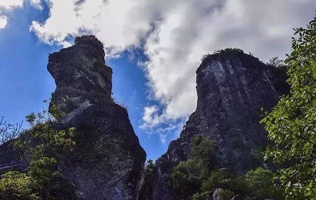 位於若舍附近的陶公洞景區,被道家譽為