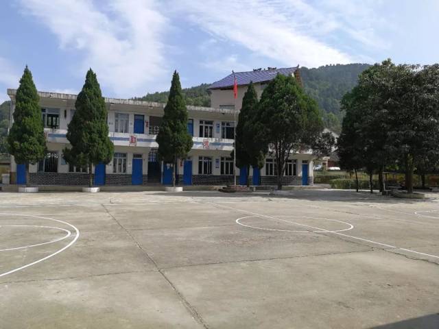 重庆田坝小学图片