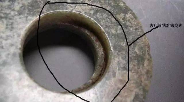 看馆藏古玉孔道痕迹:搞懂古玉钻孔工艺(干货)