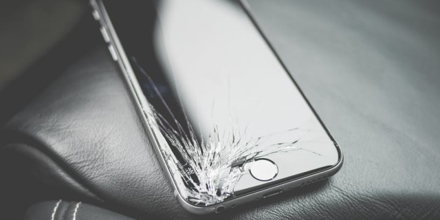 25款手机碎屏险测评,屏幕碎了再买能行吗?内屏