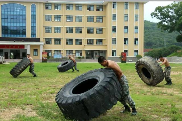 特种兵照片肌肉图片