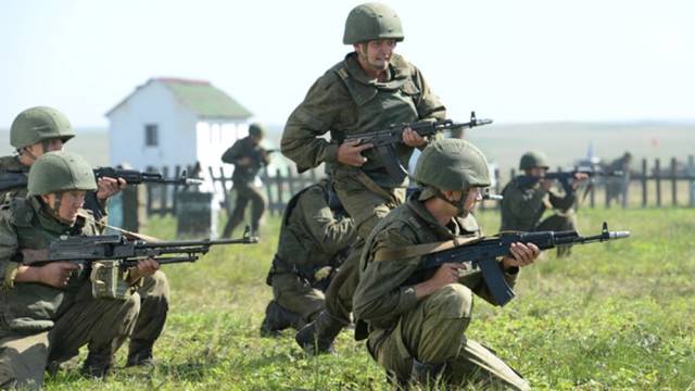 俄军在争议岛屿军演引日本强烈谴责,俄:教训一下就老实