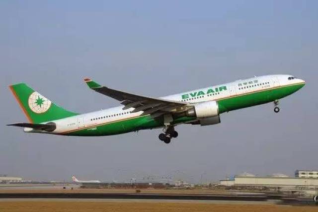 2012年11月18日,台湾长荣航空a330-200执行日本北海道至中国台北航班