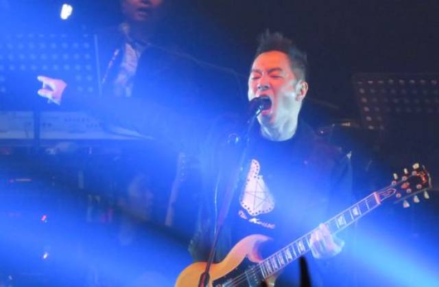 这一段吉他solo,见证了Beyond乐队黄贯中的水