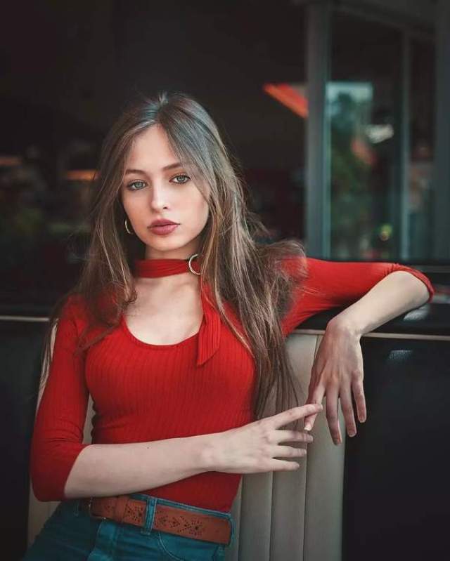 意大利女模sabrina barca福利美照 一双电眼魅力十足