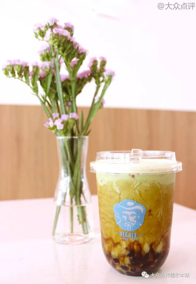 这杯抹茶脏脏茶,喝起来会多一丝 特殊清新感