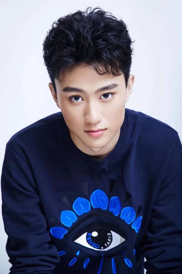 seek for u丨中戏18级表演双学班尹予浩:清华大学特长生考试中力拔