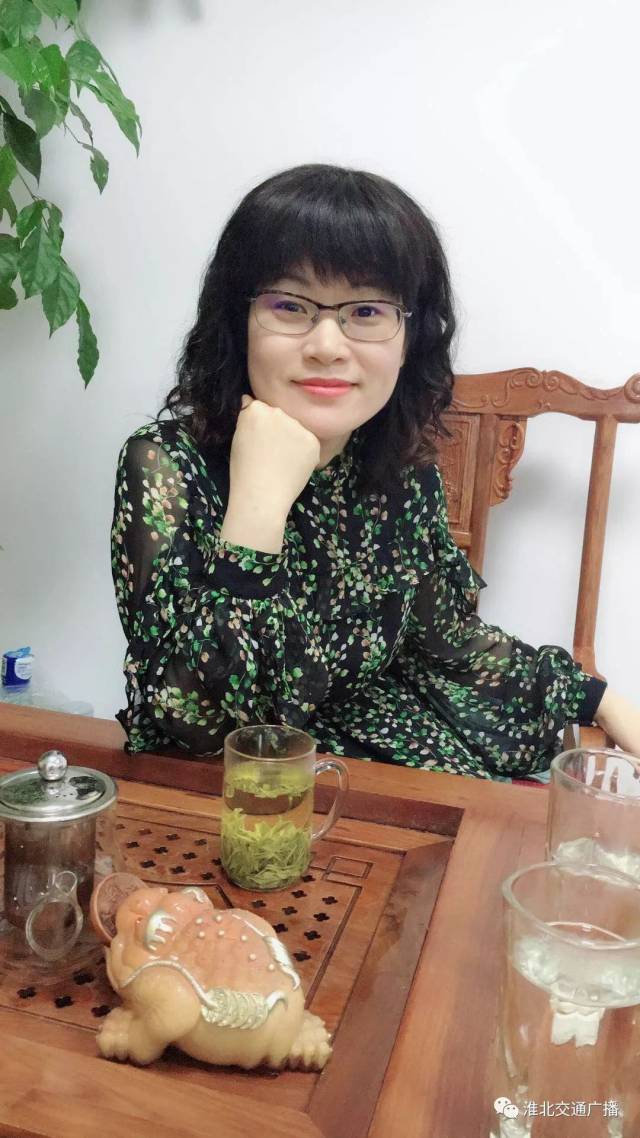 市未成年人心理健康教育辅导中心 负责人 国家高级心理咨询师 李晓莉