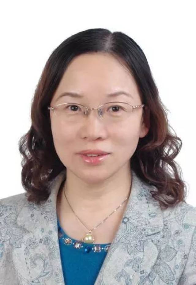 请 杨秀清 仲裁员 杨秀清,中国政法大学博士.