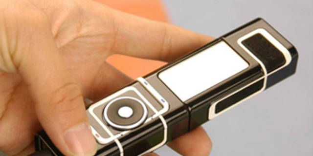 是时候盘点一下那些史上造型奇葩的手机了