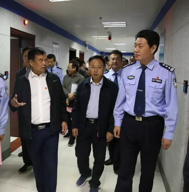 社旗县人大常委会视察县公安局扫黑除恶专项斗争开展情况