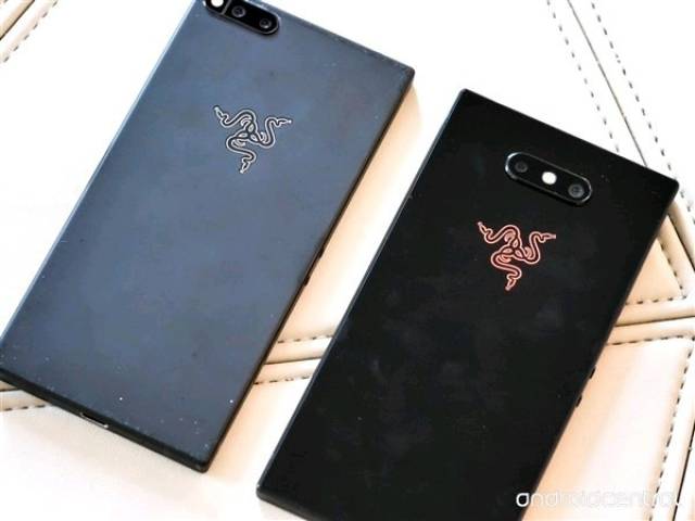 雷蛇Razer Phone2正式发布，发光logo成最大亮点，售价不菲_手机搜狐网