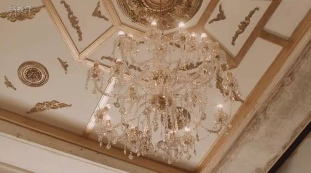 力王结束了自己短暂又毫无意义的生命.