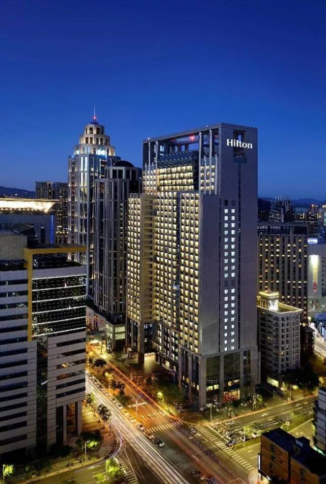 中国最大的万豪酒店落幕,多家酒店开业,多位高管履新.