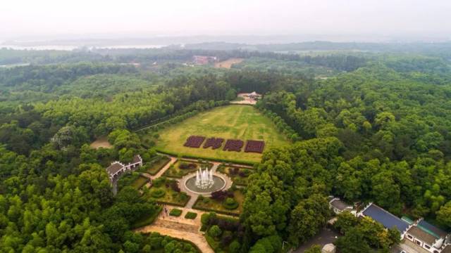 钟灵毓秀富华山