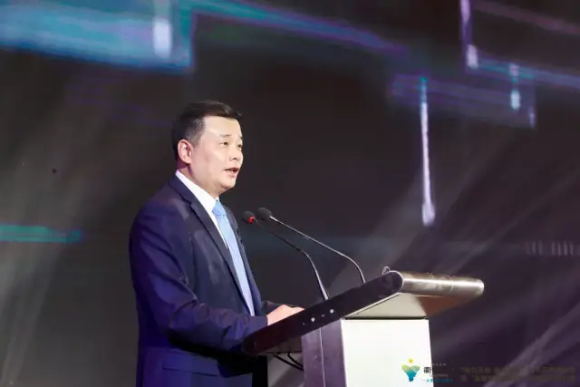 中共衢州市委副书记,市长汤飞帆先生致辞,向参会嘉宾推介衢州城市品牌