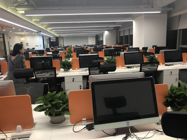 热烈庆祝租易台与龙岗**电子商务有限公司签约电脑租赁合同_手机搜狐