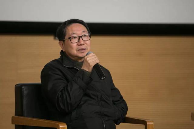 对谈嘉宾:尹吉男