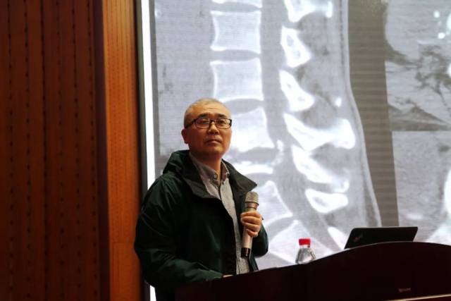 大连医科大学附属大连市中心医院 许卫兵 教授