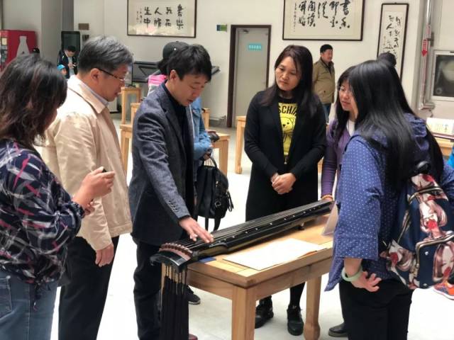 【部门】即墨举办李朝阳古琴文化讲座暨全国古琴巡展