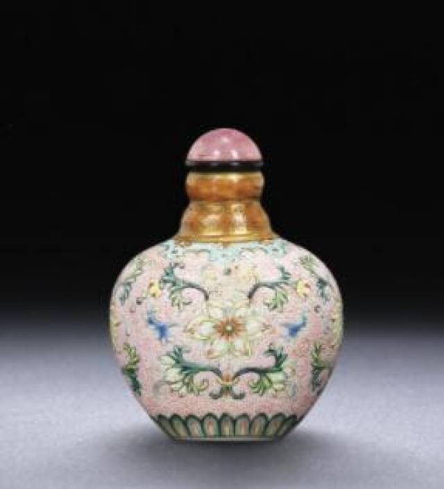 雍正年製 四方鼻煙壺 葫蘆花卉四方鼻煙壺- 故宮