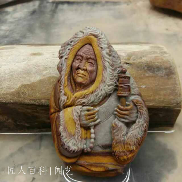 玉牌定制：历史文化的延续与传承