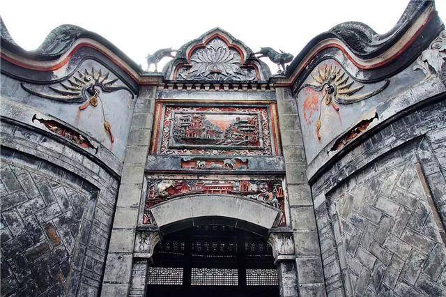 刘氏庄园小姐楼门雕