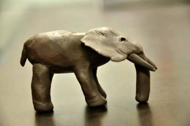 大象泥塑作品图片图片