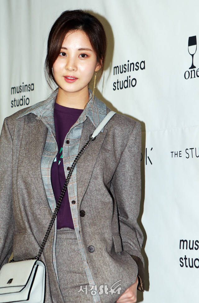 帅气西装小少爷 徐贤今日二度出击首尔时装周