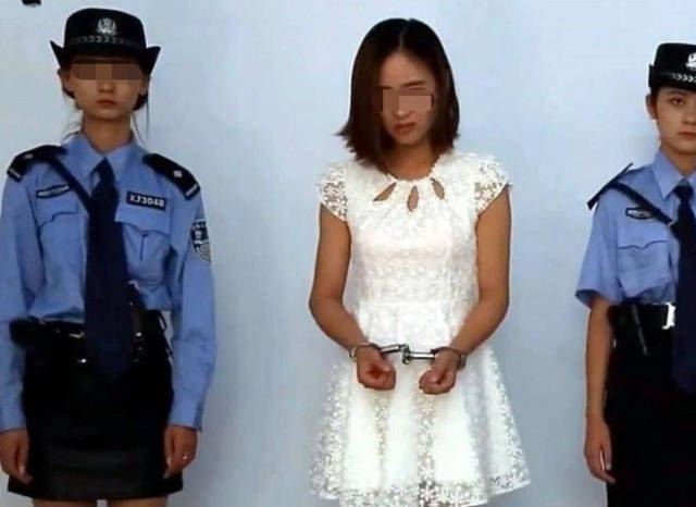 任何国家和任何地方,都应该遵守法律,不能做一些违法的事情,天网恢恢