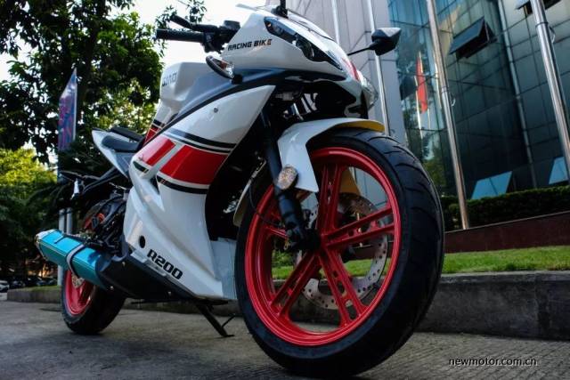 油价四连涨不用怕 新感觉r200送你两千元油卡