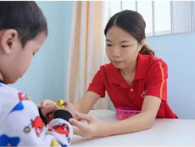 江门最美背影女生正面照曝光!昨天发生在