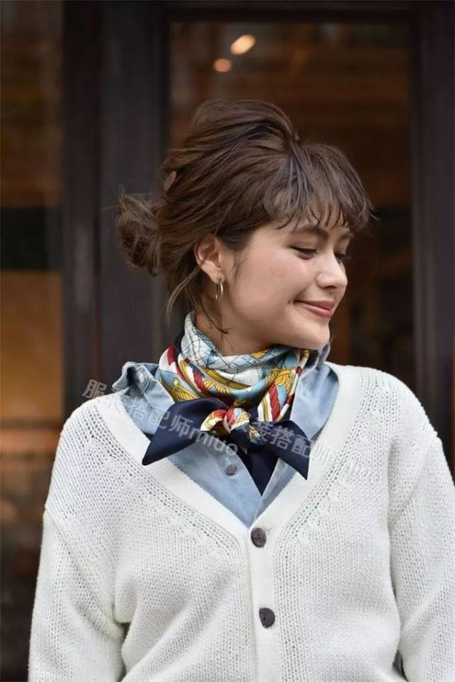 【miuo】如何用丝巾,为秋冬穿搭"加成"?