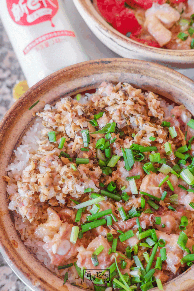 探店| 石滩老西关传统煲仔饭店,坚持8年用山泉水生米煲饭!