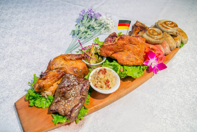 济南竟然还有营业到深夜的高逼格德式西餐!