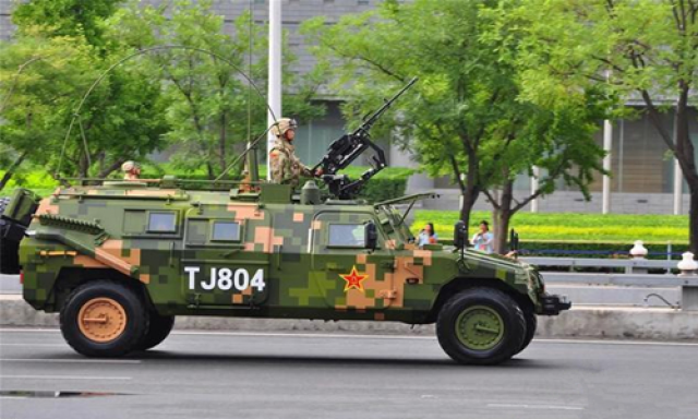 最后再说说中国陆军最新的"东风猛士"csk141型军车和jltv的区别.