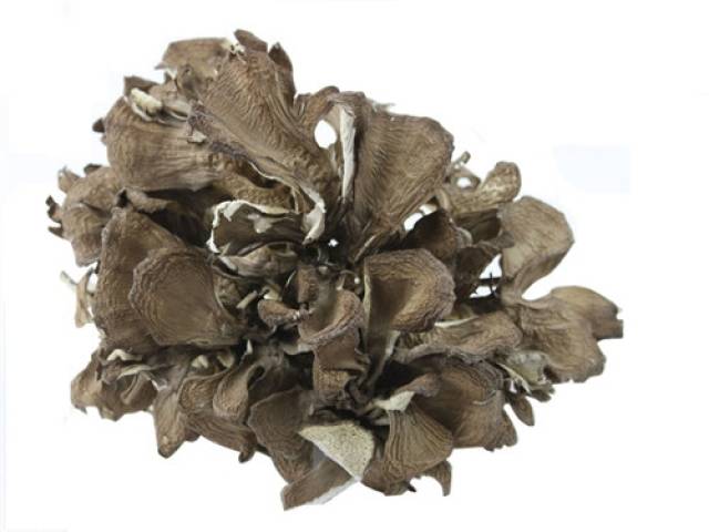 神仙菇,栗子蘑,云蕈,千佛菌,莲花菌等叫法,鲁西山区亦称天花,泰山天花