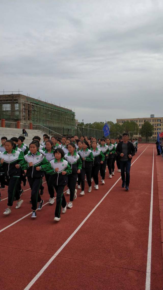 阜南中岗中学举行2018年秋季跑操比赛活动