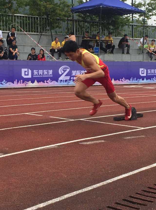 喜讯/珠海市田径代表队李宇坤男子高中组400米夺冠