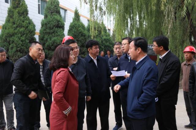 晋中市副市长郝向明莅临集团晋中市环城东路北延项目检查指导