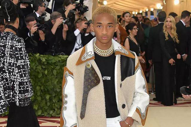 這就是一種屬於jaden smith自己的style