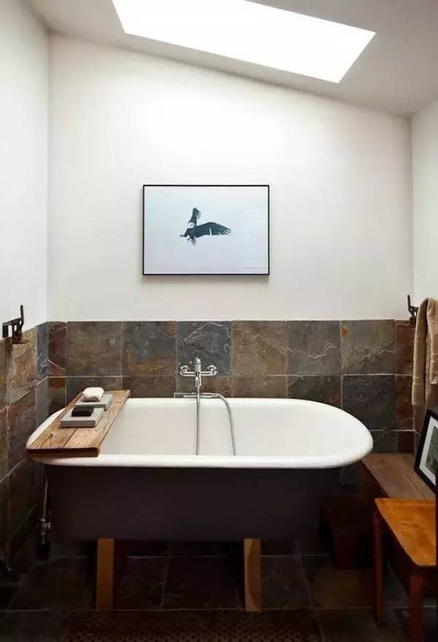 这样的才配叫浴缸,你家的浴缸顶多是个鱼缸!