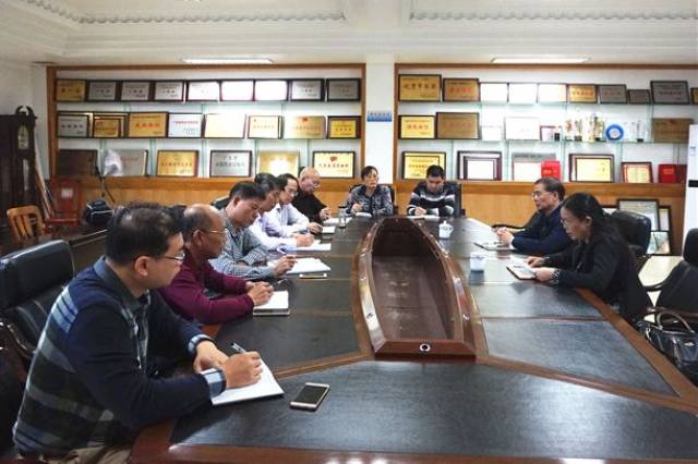 市教育局局长欧阳仕文一行到部分市直学校开展述廉谈话_手机搜狐网