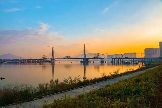 五桥,标准地名为伦洲大桥