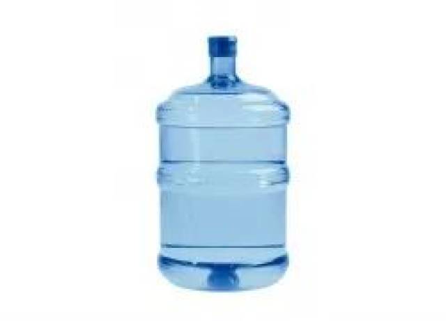 19岁女孩体内竟抽出一大桶水!这个习惯你中招了没?