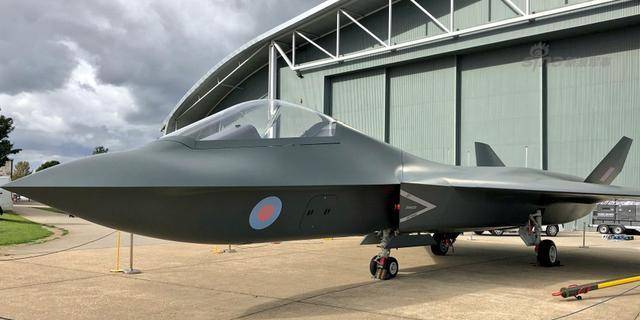 英国六代机暴风接连公开展示,比歼20更高级,仅为模型有啥羡慕?