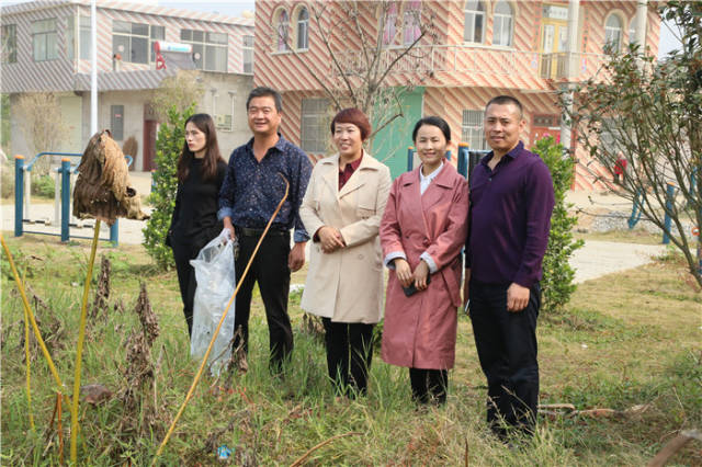 阜南于集乡付岗村莲藕喜获丰收 金宏生态农业助力扶贫贡献力量