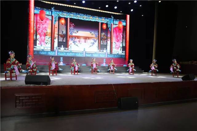 少儿戏曲联唱《小姑贤》有老身我在上房心乱如麻 演唱:赵晨屹等九名
