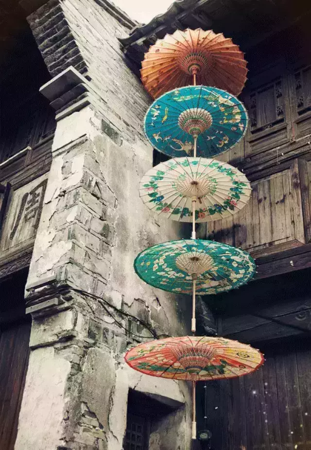 江南雨巷油纸伞
