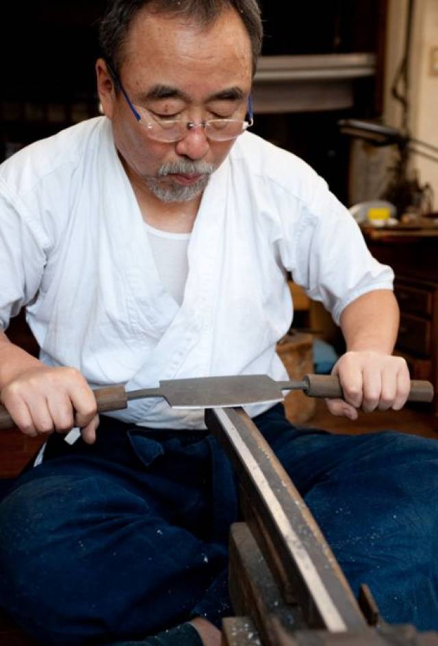 一把刀400万日元起步,这个被誉为日本国宝的刀匠有何过人之处?